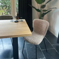 Xenos Eetkamerstoel Liz - beige - teddy - 83.5x55x45.4 cm- Eetkamerstoelen