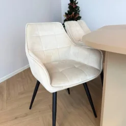 Xenos Eetkamerstoel velvet met armleuning - beige - 87x56.5x43 cm- Eetkamerstoelen
