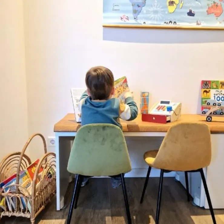 Xenos Kinderstoel Ivy - geel - 60x36.5x33.5 cm- Kinderstoeltjes