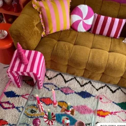 Xenos Kussen met strepen - rood/roze - 30x45 cm- Kerstcadeaus|Kussens