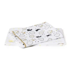 Xenos Tafelkleed paashaas - wit/goud/zwart - papier - 138x220 cm- Tafelkleden